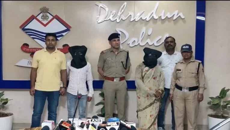 प्रेम संबंध का राज खुलने के डर से पति की हत्या, पत्नी और प्रेमी गिरफ्तार